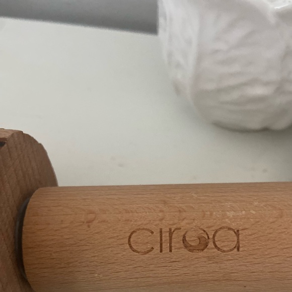Ciroa Wooden Embossed Rolling Pin - Picture 2 of 6